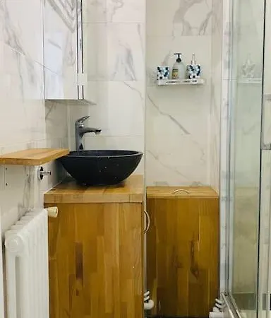 3 Pieces A Saint-cyr Saint-Cyr-lʼÉcole